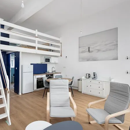 Duplex Au Calme A Deux Pas Du Centre-ville Avec Parking Privatif Et Terrasse 公寓 *